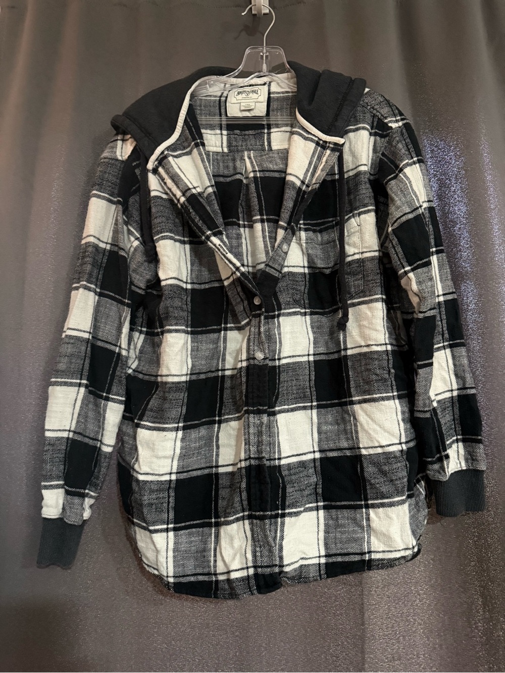 American Eagle Outfitters Black & White Plaid Button-Up Hooded Shirt